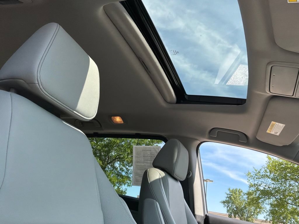 Used 2023 Honda Odyssey EX-L image 35