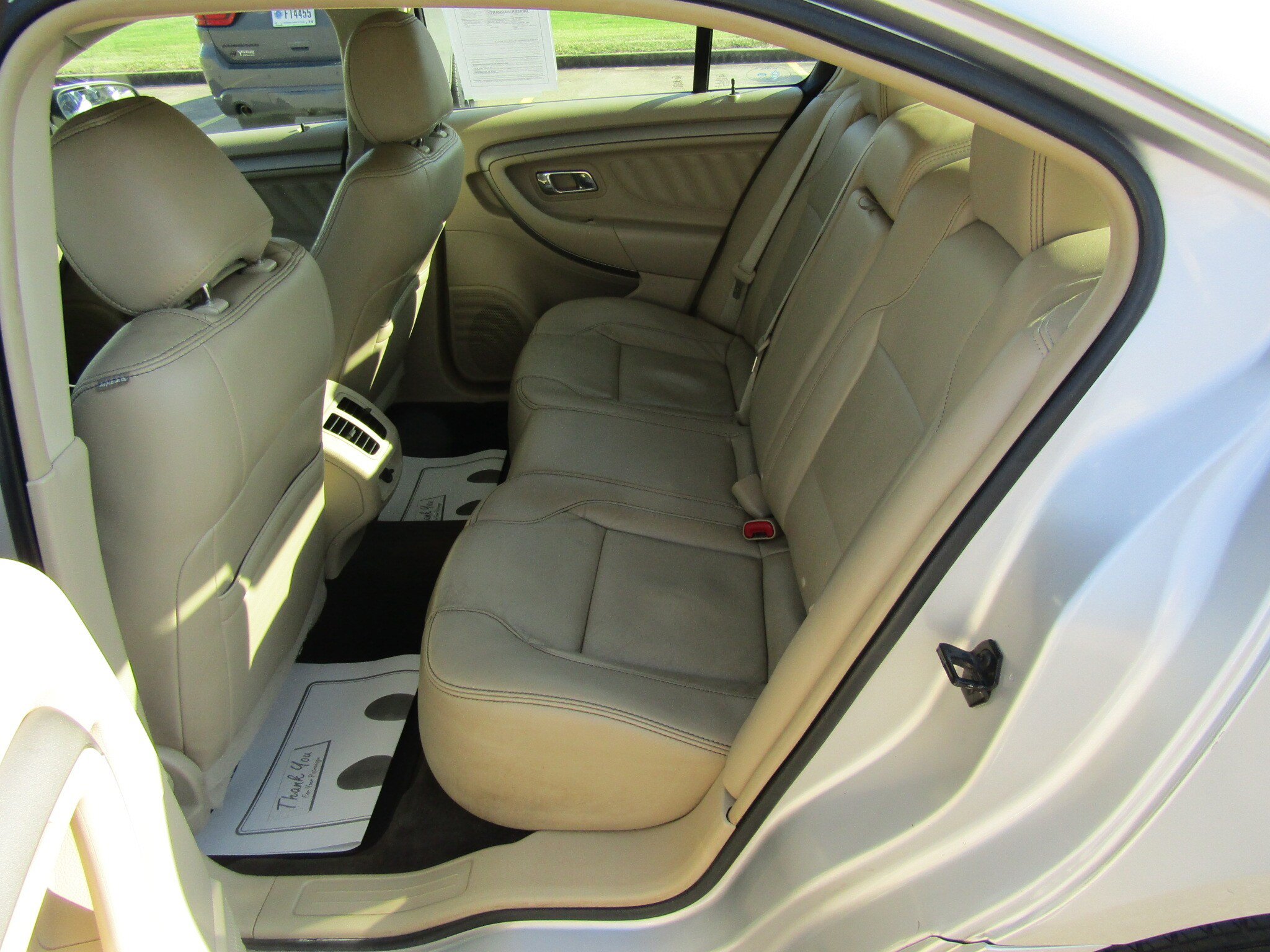 Used 2013 Ford Taurus SEL FWD image 15