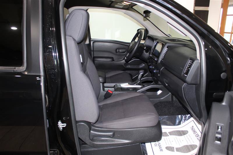 Used 2023 Nissan Frontier S AWD/4WD image 26