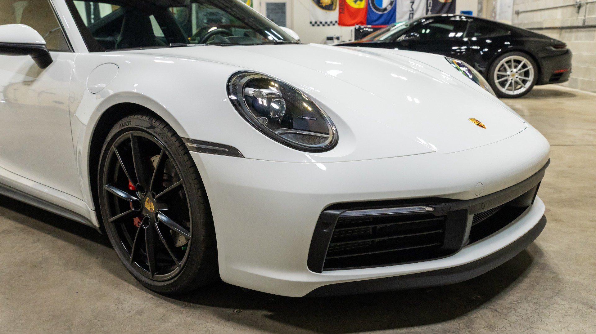 Used 2020 Porsche 911 Carrera 4S AWD/4WD image 16