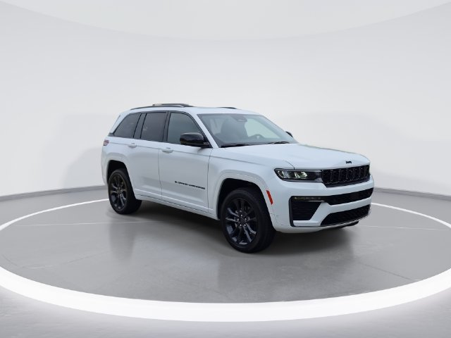 New 2026 Jeep Grand Cherokee Limited AWD/4WD image 2
