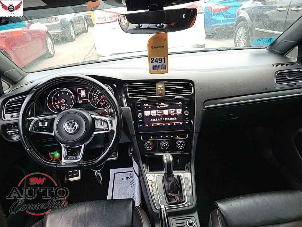 Used 2021 Volkswagen GTI SE image 13