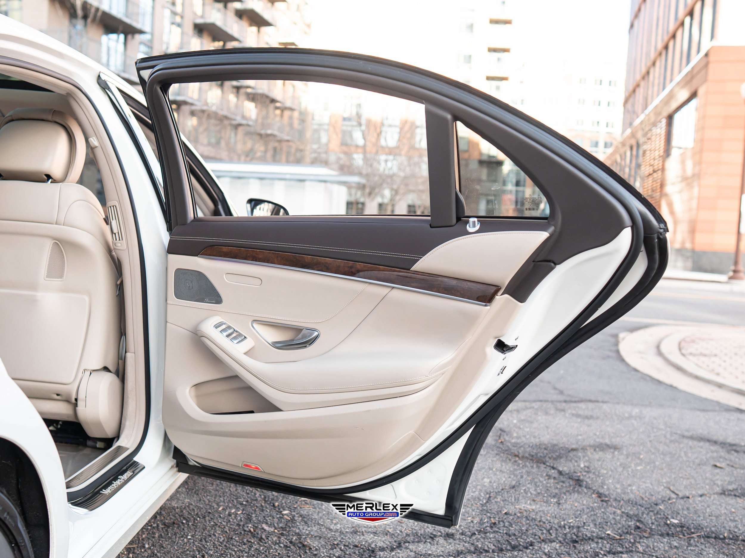 Used 2015 Mercedes-Benz S 550 Sedan w/ Premium 1 Package image 47