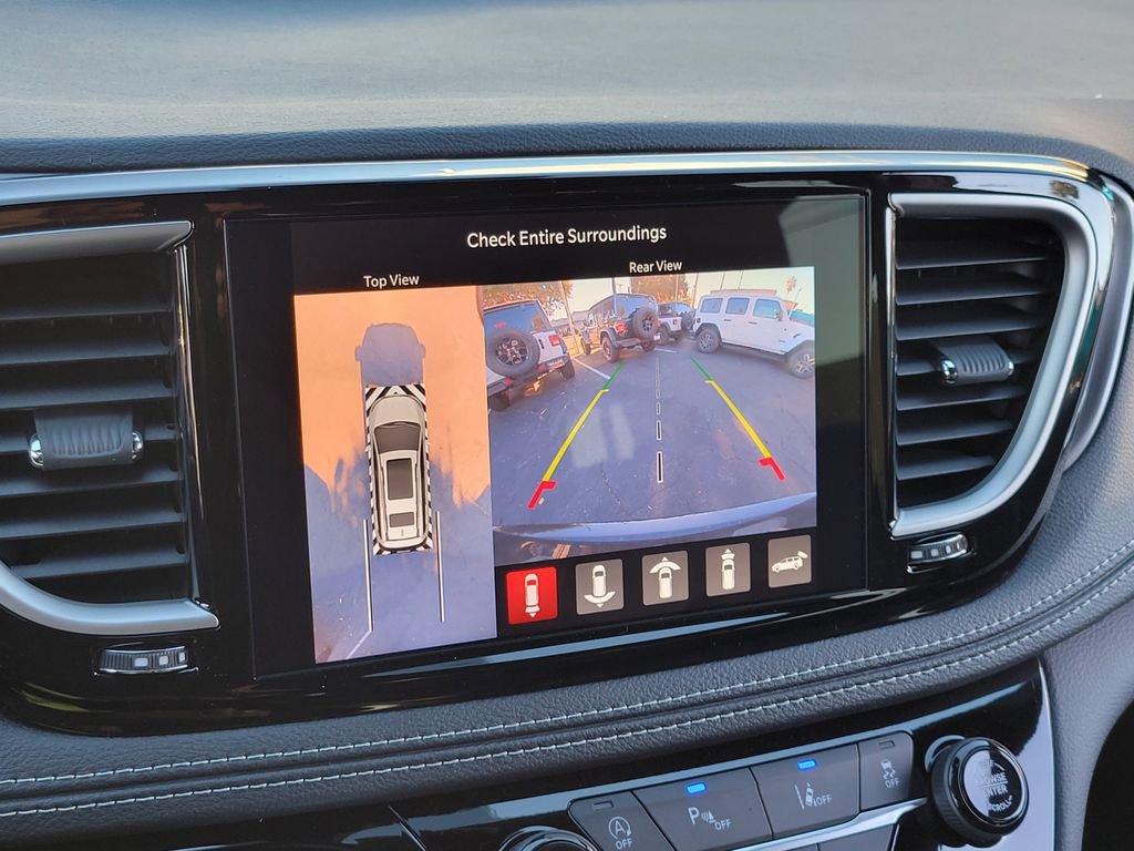 New 2026 Chrysler Pacifica Select FWD image 9