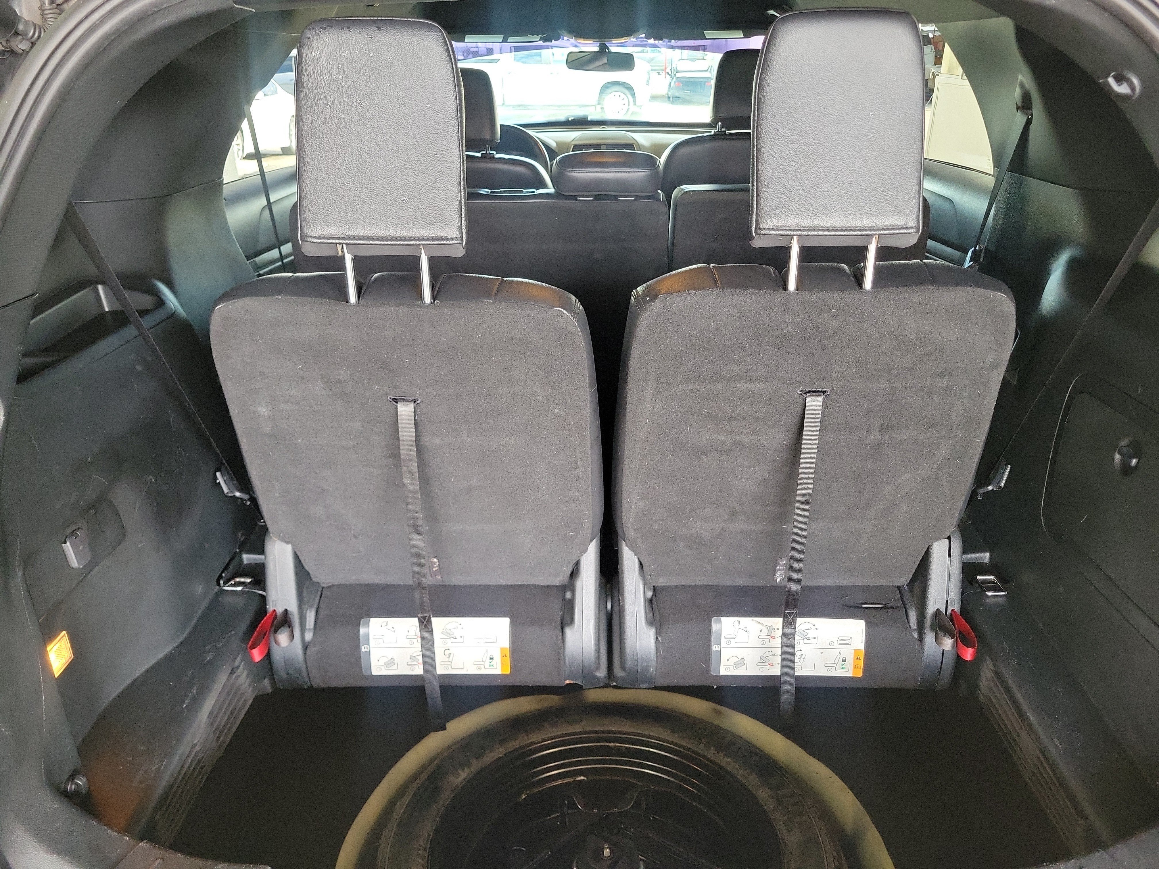 Used 2019 Ford Explorer XLT w/ Equipment Group 202A FWD image 15