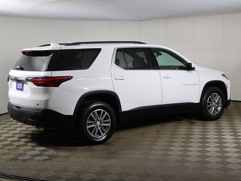 Used 2024 Chevrolet Traverse LT image 10