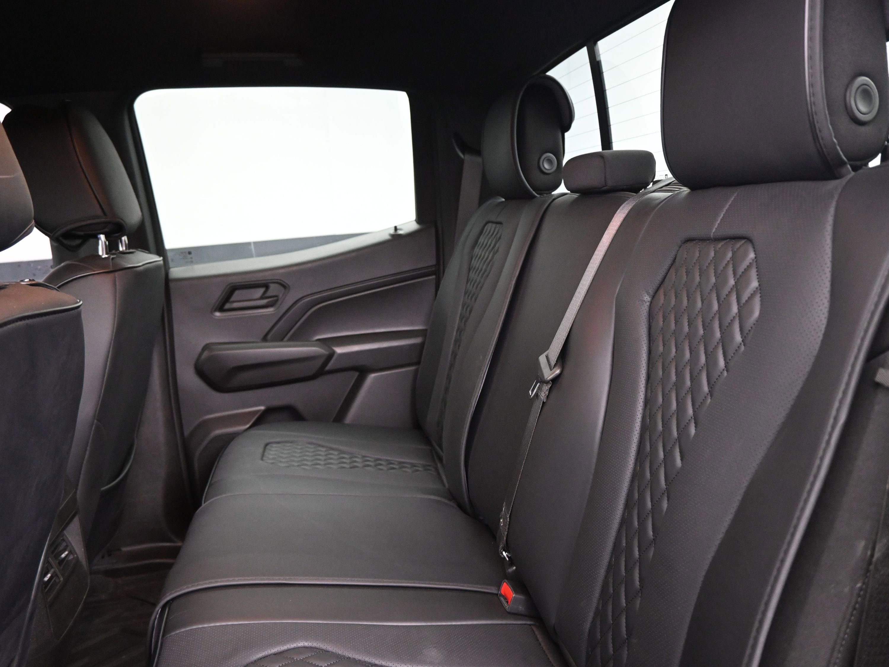 Used 2024 Chevrolet Colorado Trail Boss w/ Technology Package image 17