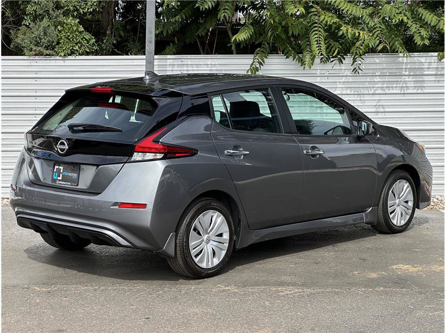 Used 2025 Nissan Leaf S FWD image 12