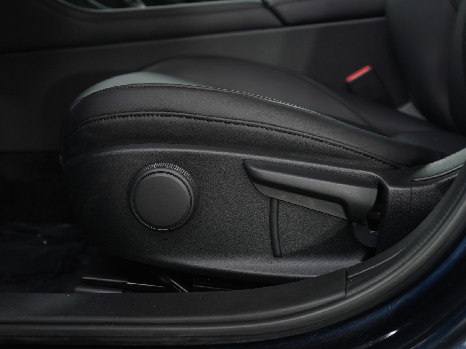 Used 2024 MAZDA MAZDA3 s image 23