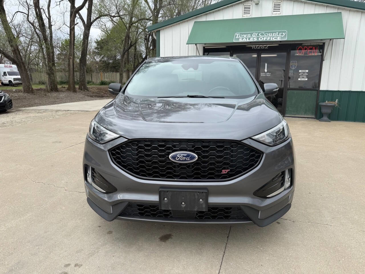 Used 2021 Ford Edge ST image 4