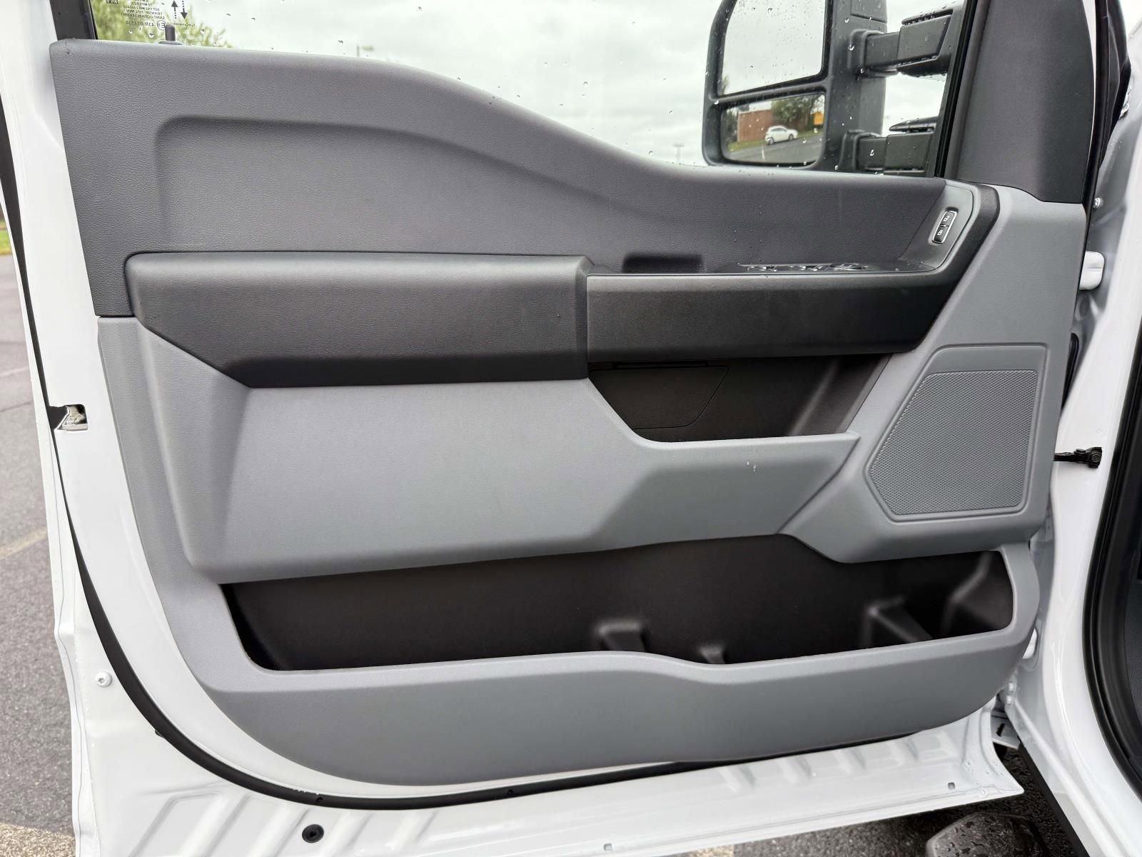 New 2026 Ford F250 XL image 8