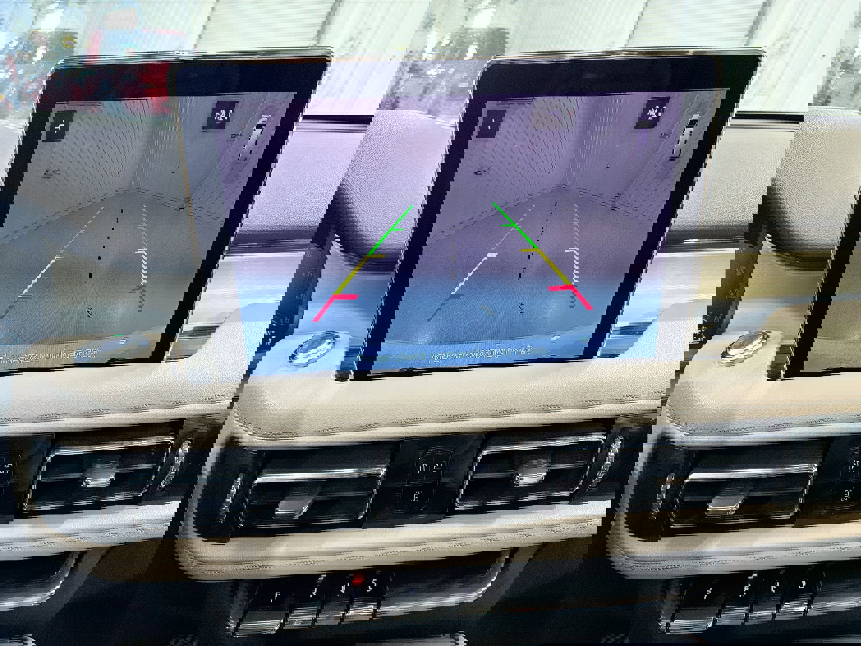 Used 2023 Lincoln Aviator AWD w/ Premium Package image 18