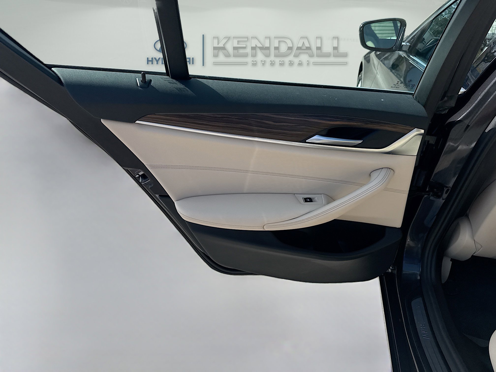 Used 2022 BMW 530i xDrive image 24