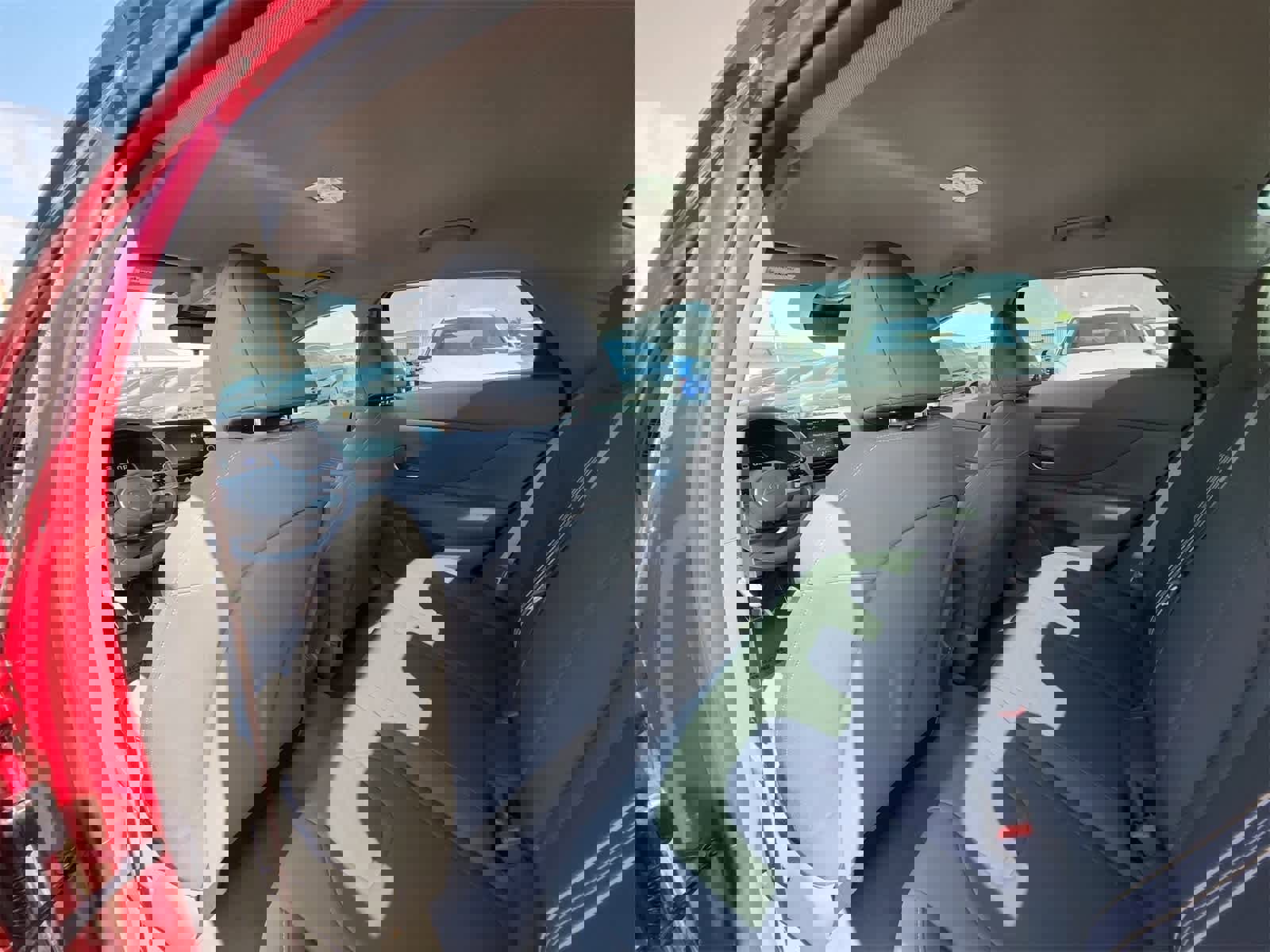 Used 2025 Hyundai Elantra Sport image 16