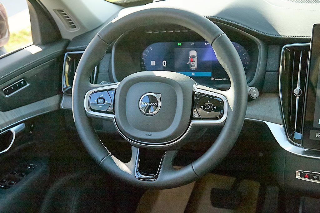 New 2026 Volvo XC90 B5 Ultra w/ Protection Package AWD/4WD image 29