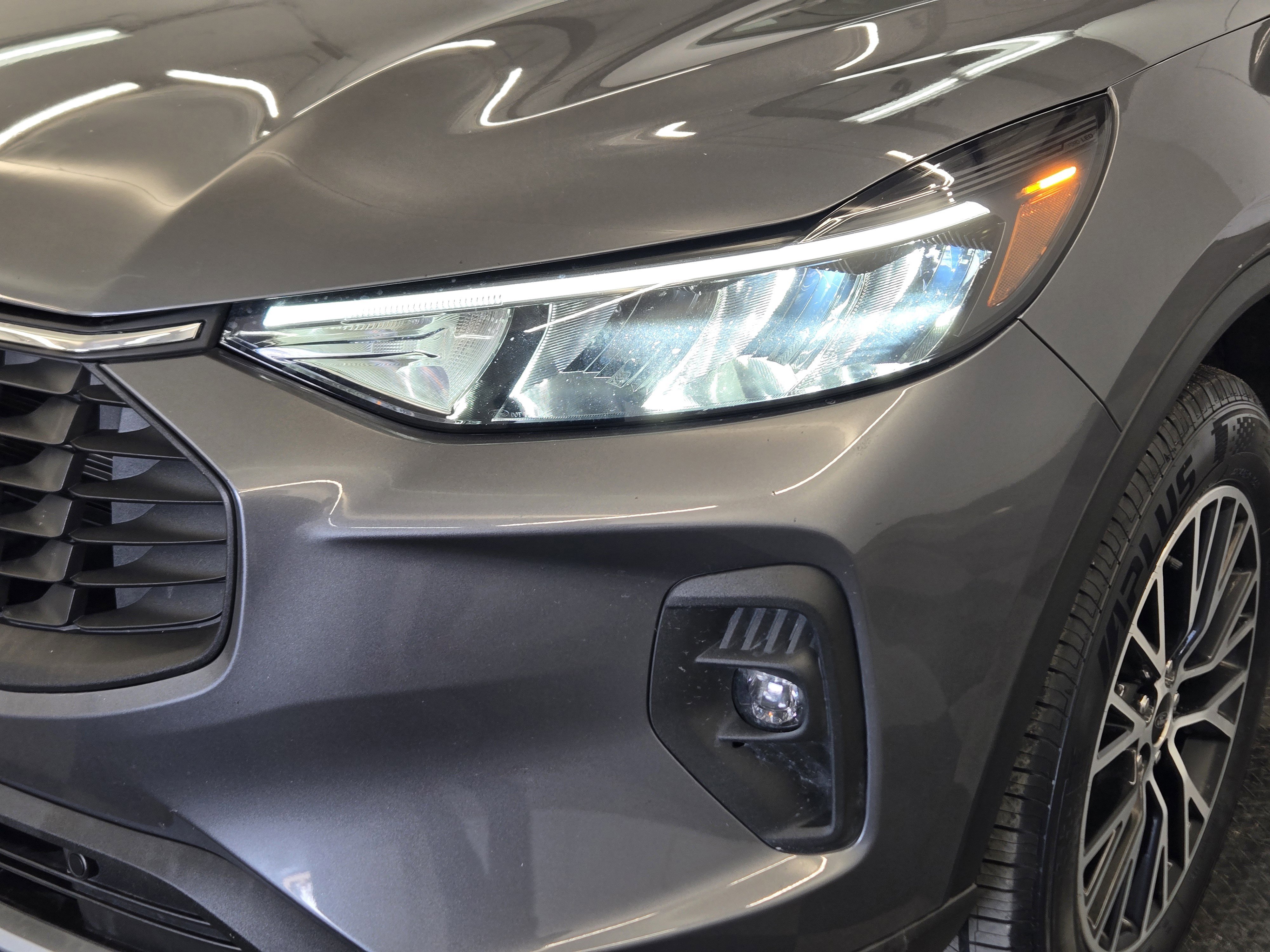 Certified 2024 Ford Escape PHEV image 8