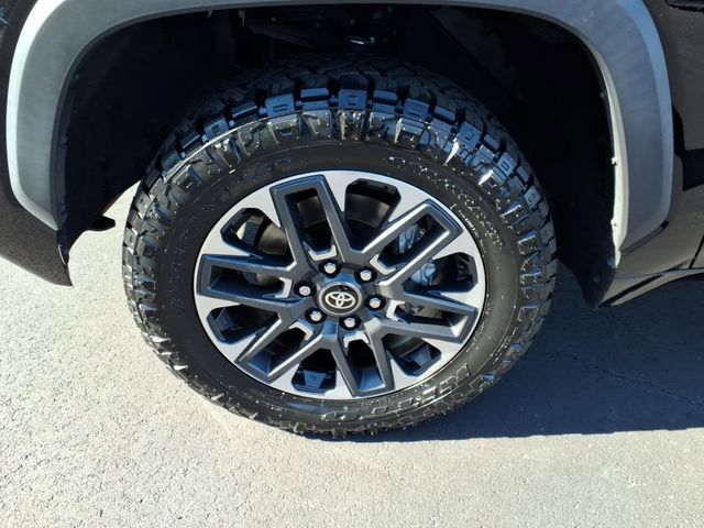 Used 2023 Toyota Tundra SR5 w/ SR5 Premium Package image 4
