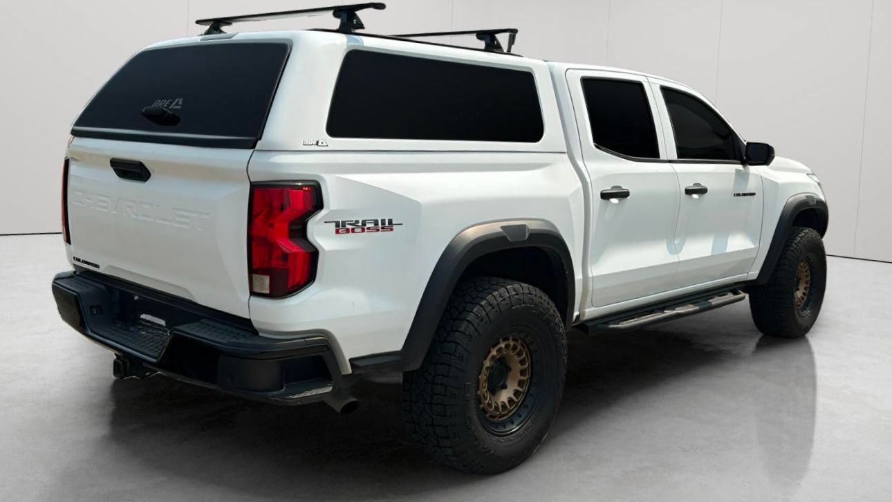 Used 2024 Chevrolet Colorado Trail Boss w/ Technology Package AWD/4WD image 4