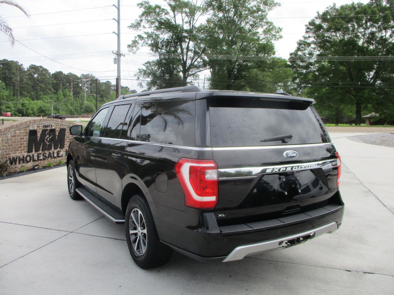 Used 2018 Ford Expedition Max XLT w/ Equipment Group 202A RWD image 10
