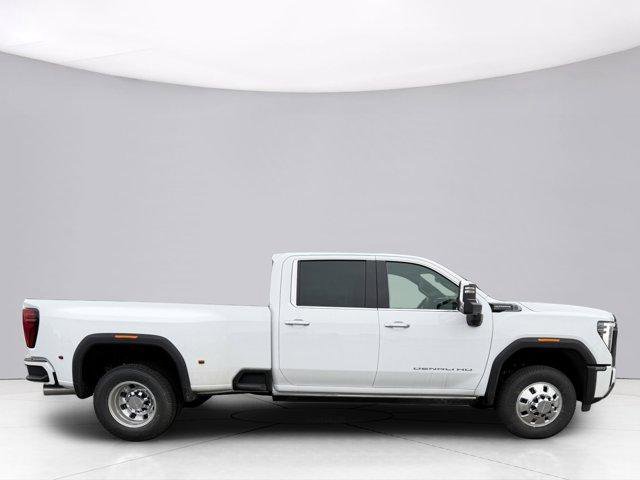 New 2026 GMC Sierra 3500 Denali Ultimate image 10