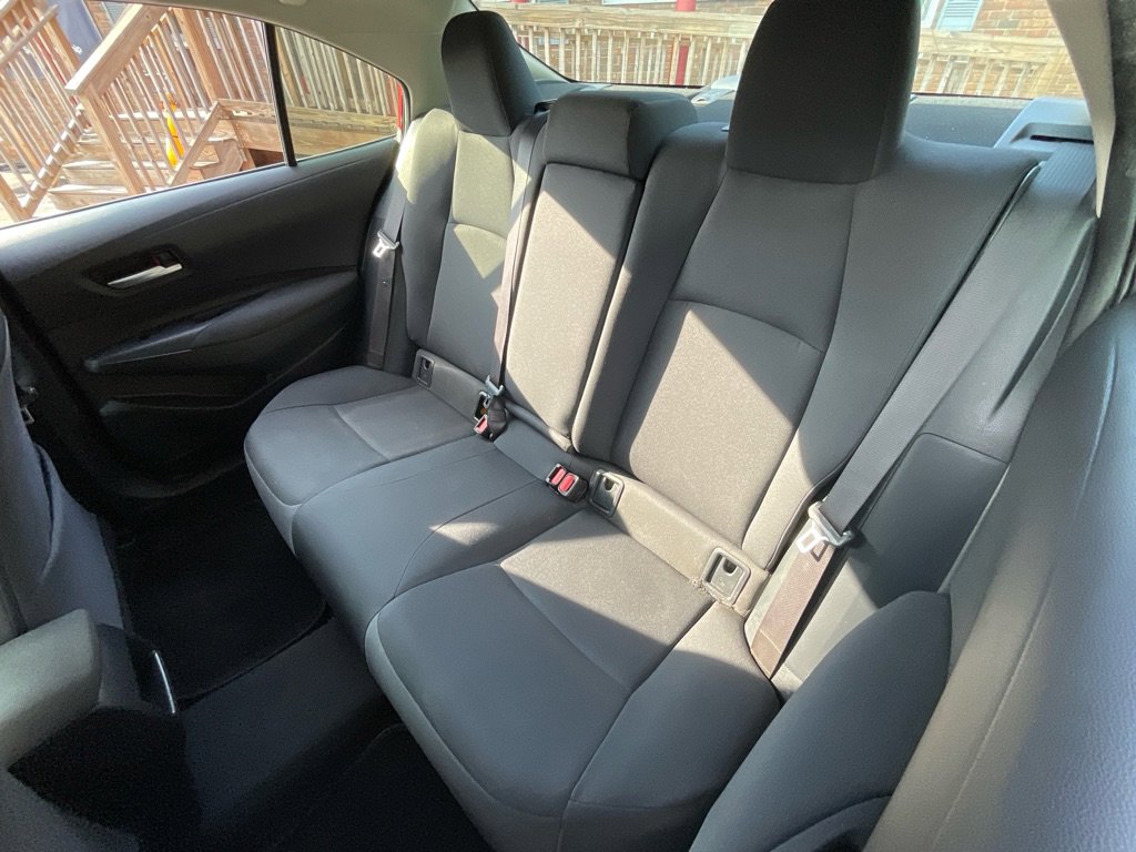 Used 2021 Toyota Corolla LE image 29