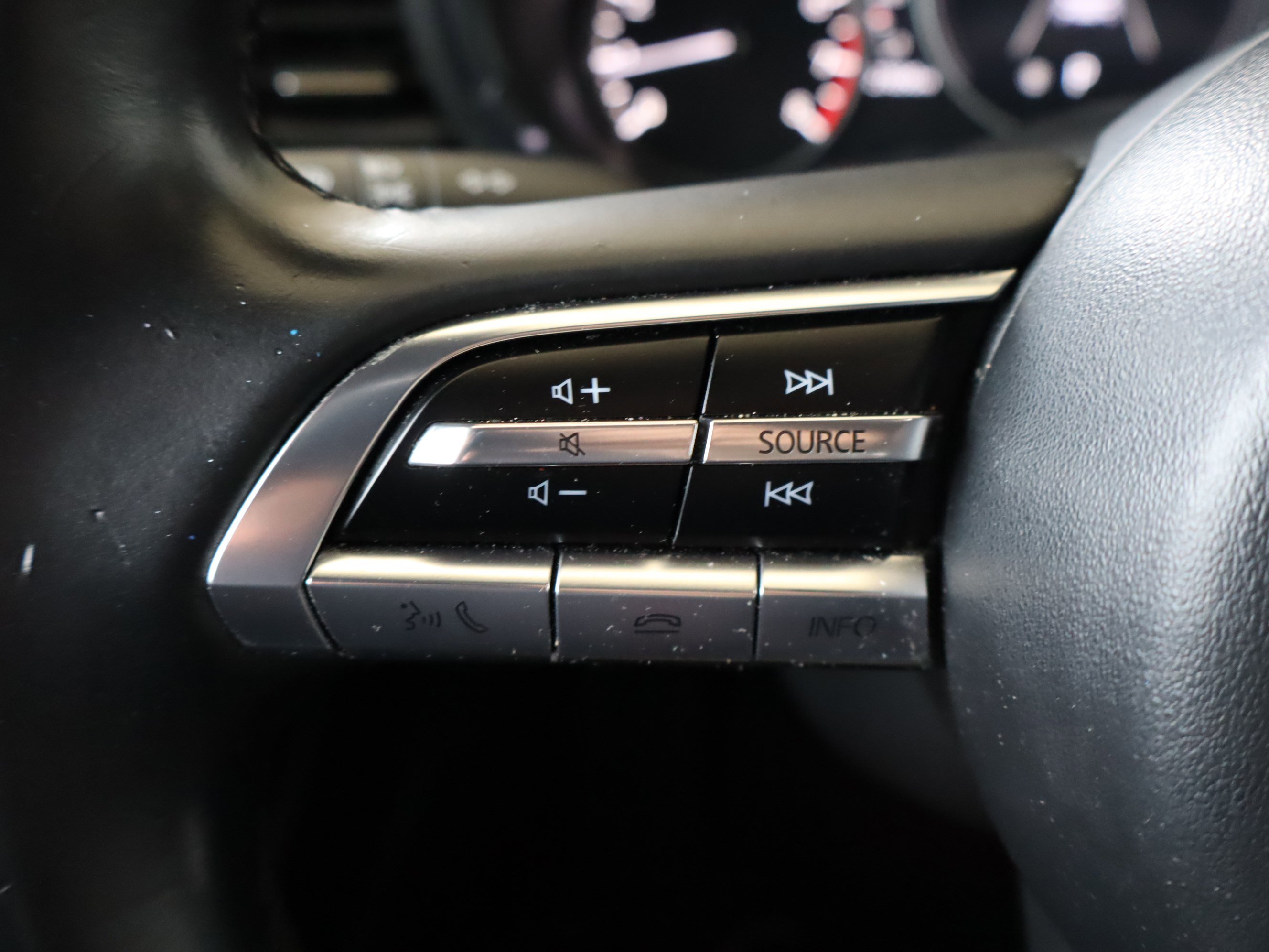 Used 2021 MAZDA MAZDA3 s image 20