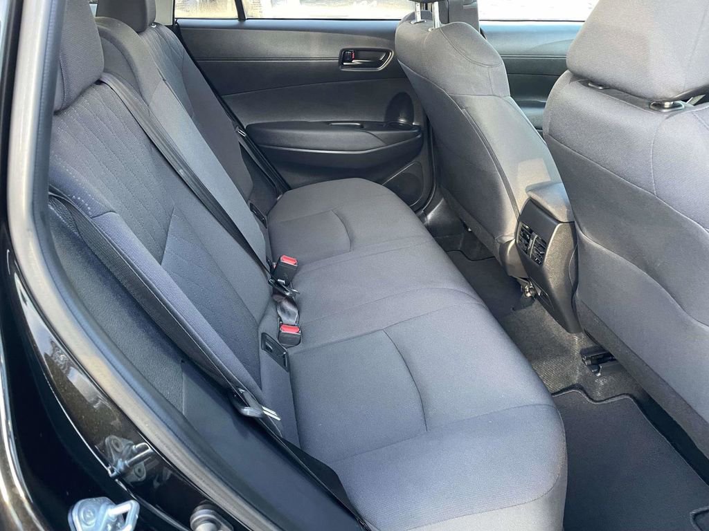 Used 2024 Toyota Corolla Cross LE FWD image 43