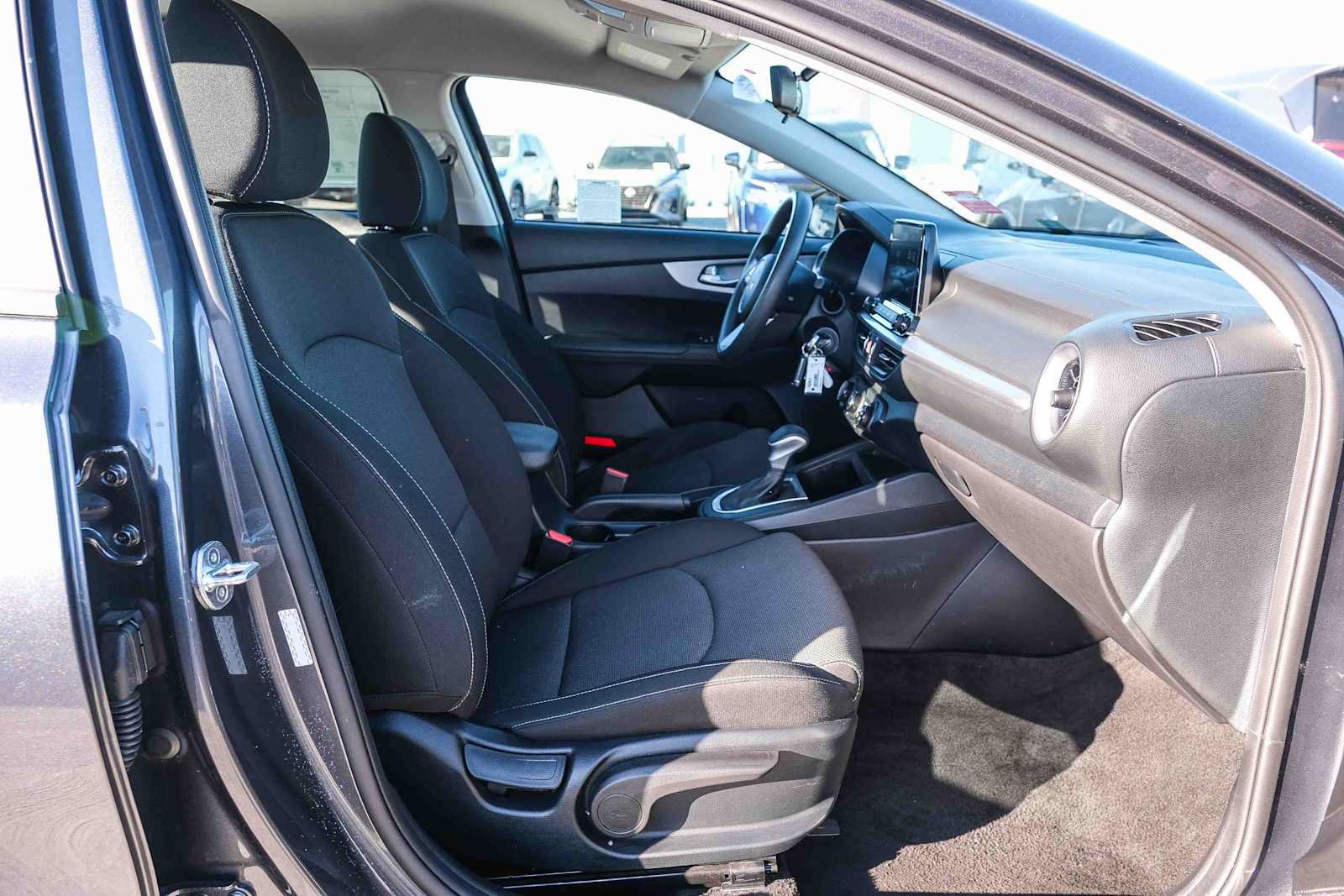Used 2023 Kia Forte LXS FWD image 18