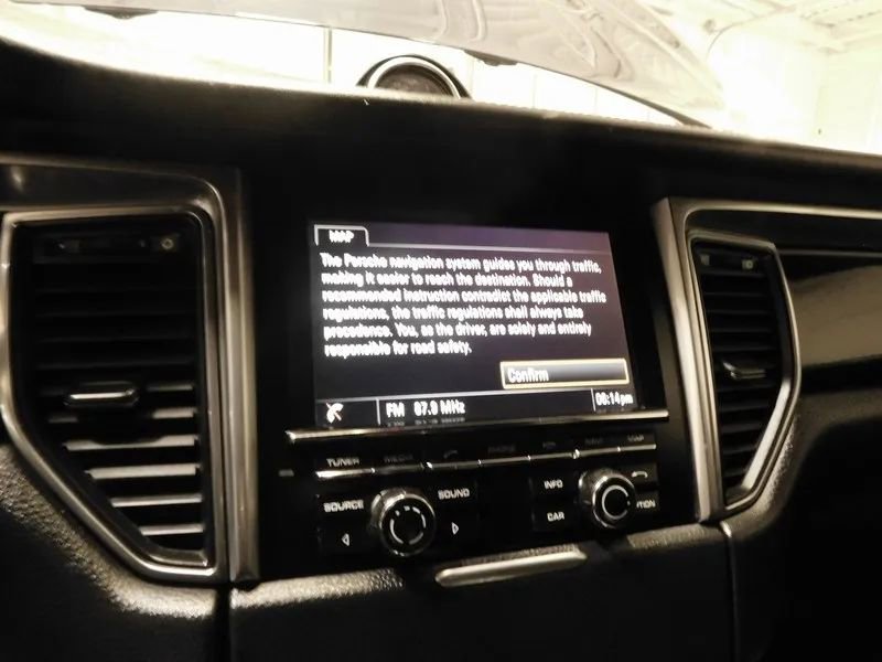 Used 2015 Porsche Macan S AWD/4WD image 28