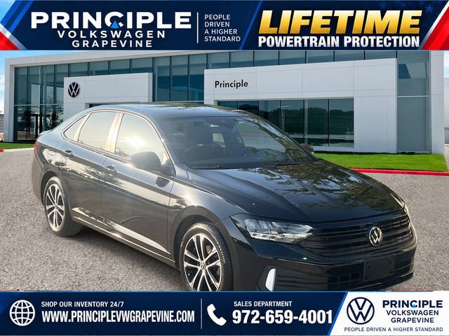 Used 2023 Volkswagen Jetta Sport FWD image 2