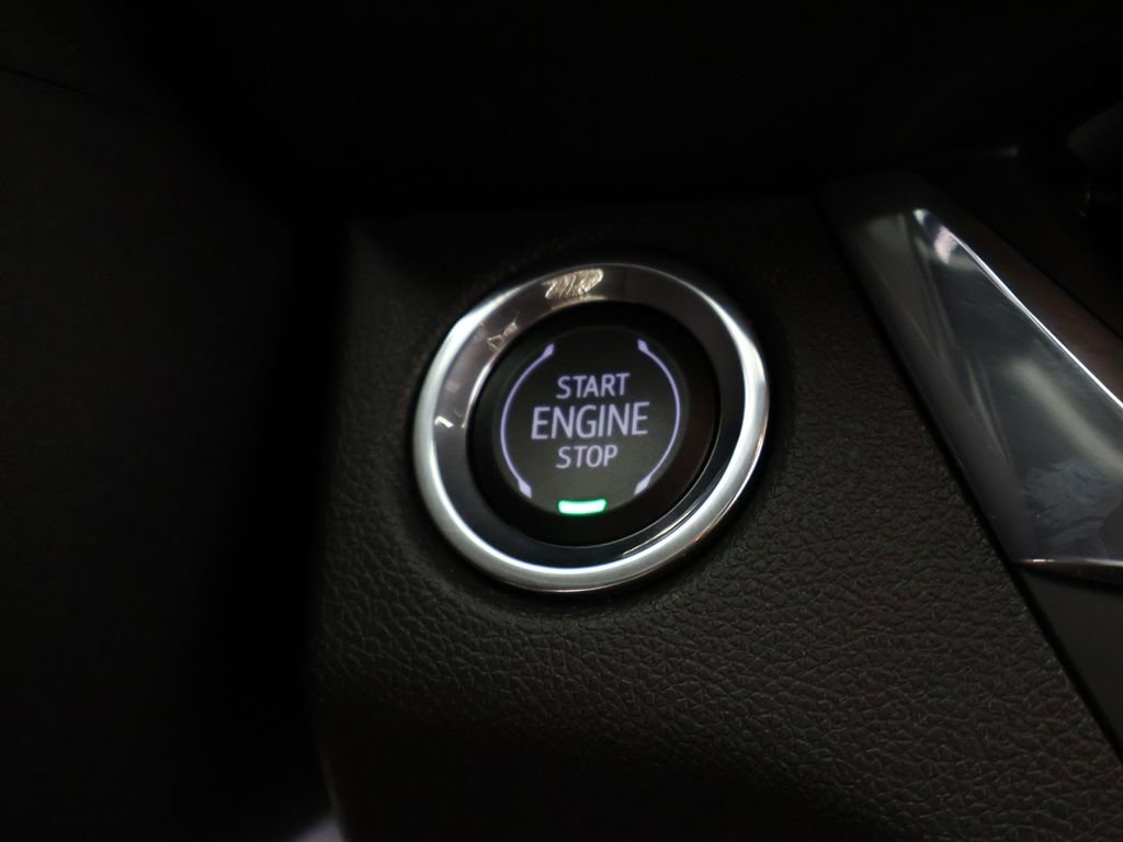 Used 2024 Buick Envista Preferred w/ Convenience I Package FWD image 43