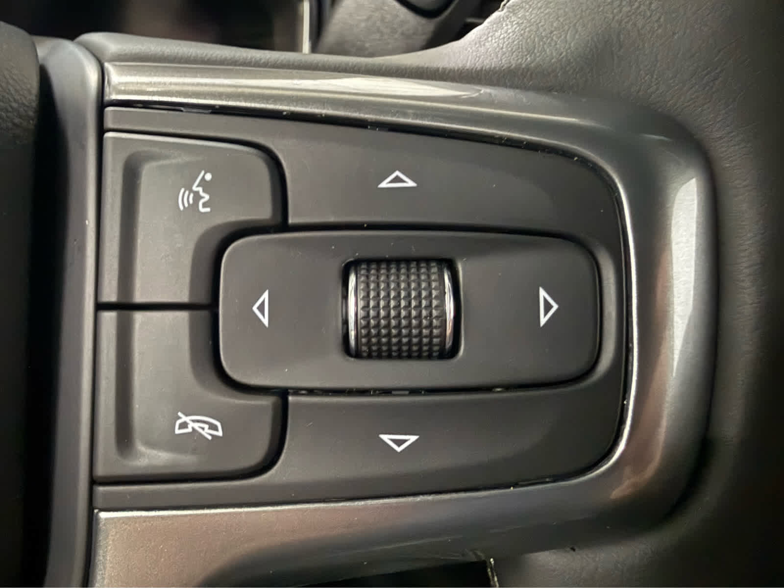 Certified 2025 Chevrolet Silverado 1500 LT image 20