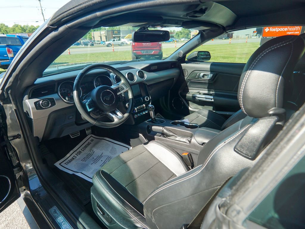 Used 2020 Ford Mustang Premium RWD image 11