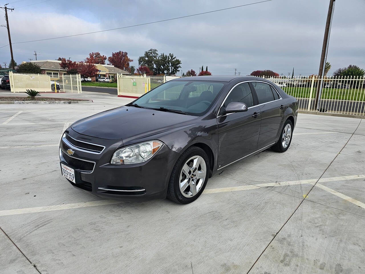 Used 2010 Chevrolet Malibu LT w/ Power Convenience Package image 2