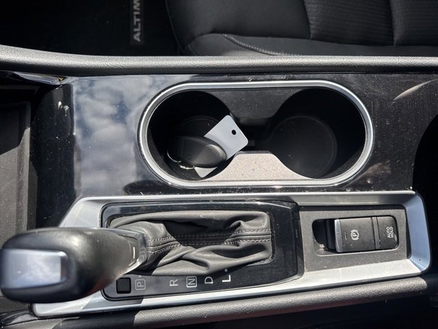 Used 2022 Nissan Altima 2.5 SV w/ SV Premium Package image 11