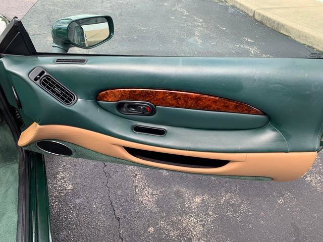 Used 1997 Aston Martin DB7 Volante RWD image 20
