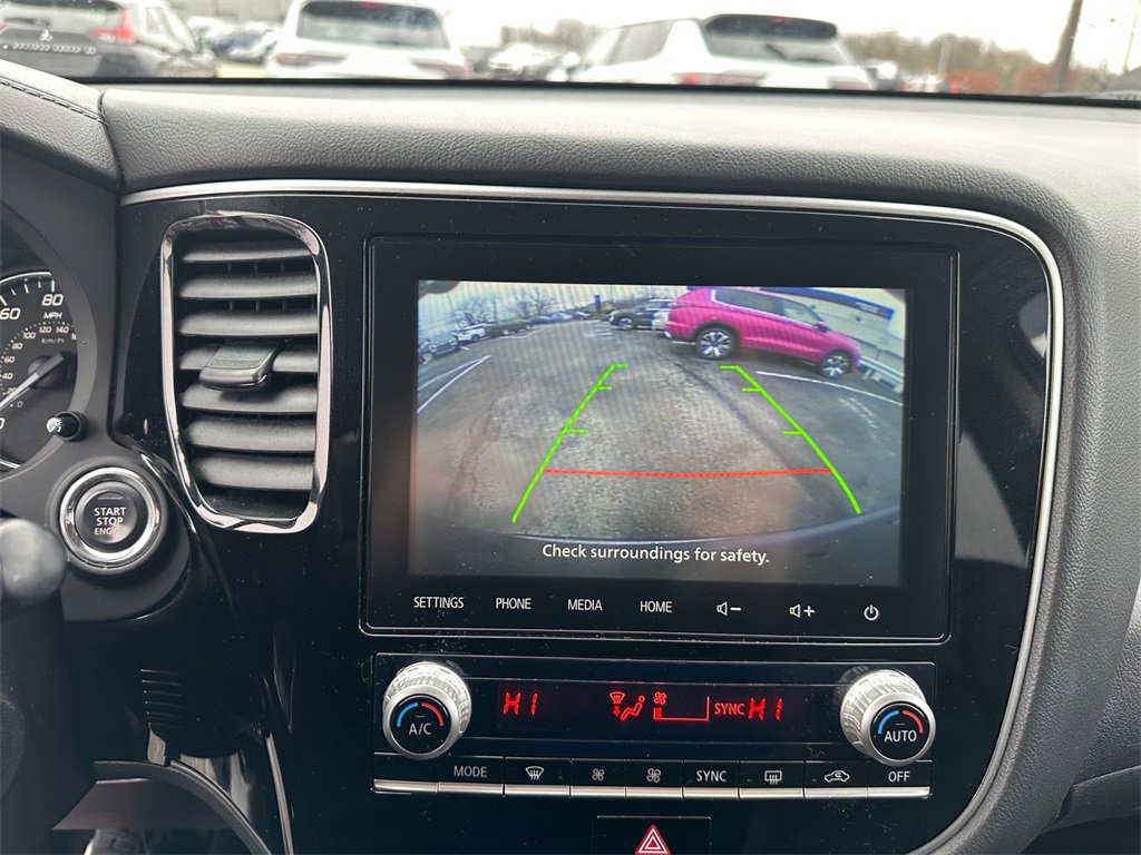 Used 2020 Mitsubishi Outlander SE image 18