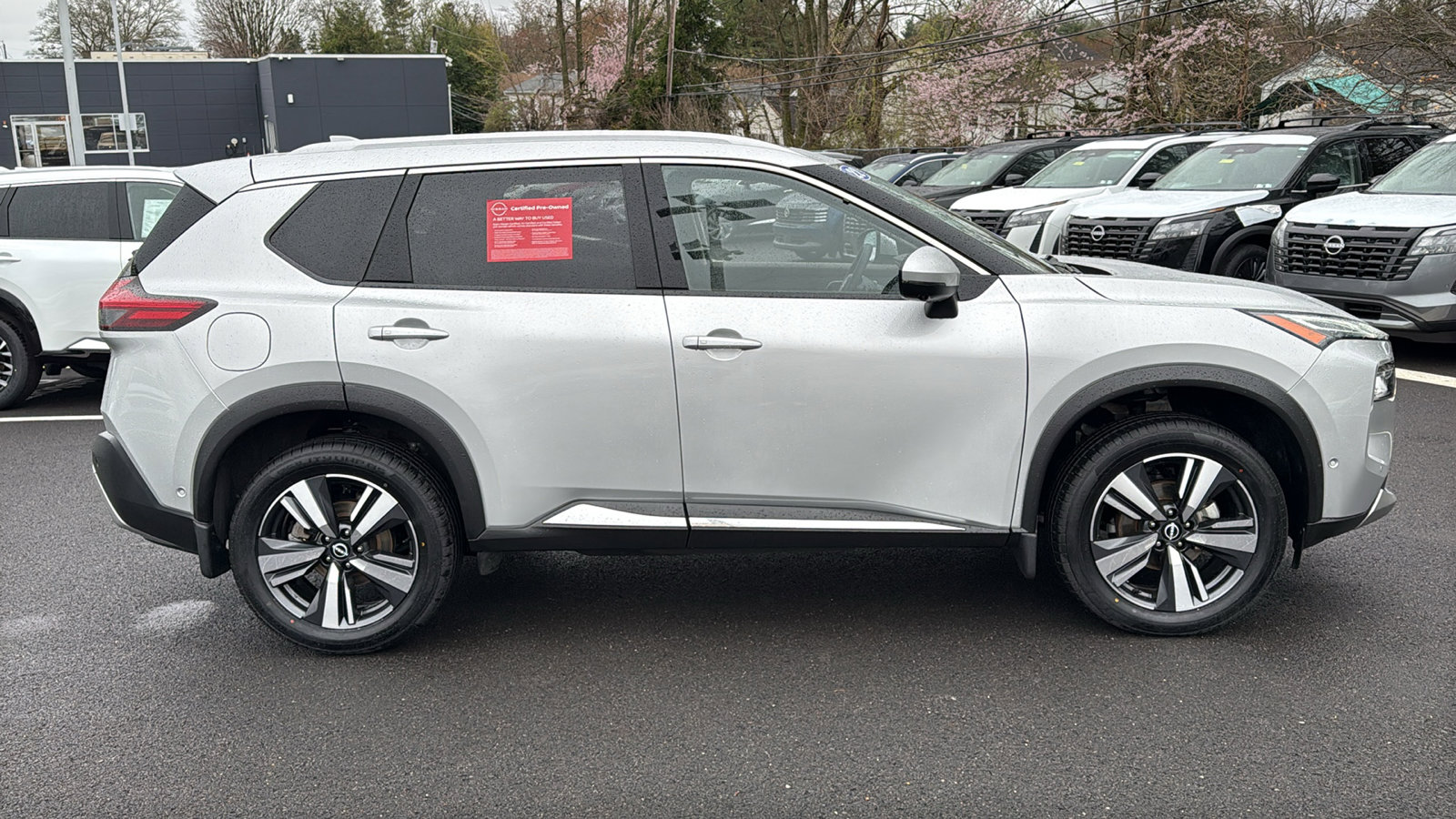 Certified 2022 Nissan Rogue Platinum w/ Head-Up Display Package image 29