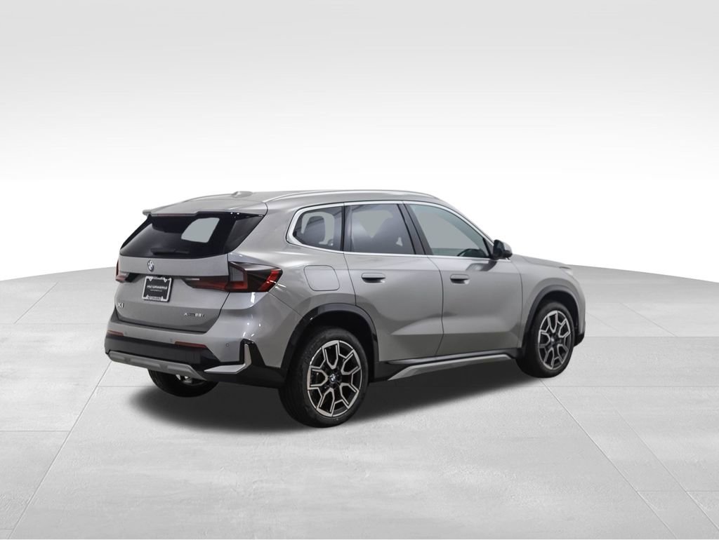 Used 2025 BMW X1 xDrive28i w/ Convenience Package image 5