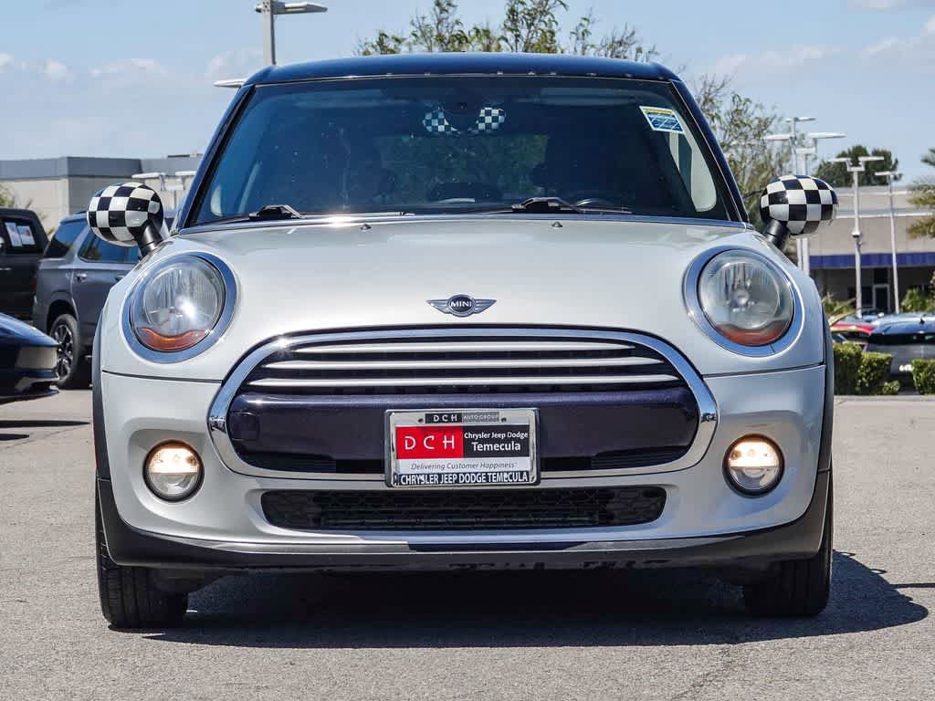 Used 2015 MINI Cooper 4-Door Hardtop FWD video 2