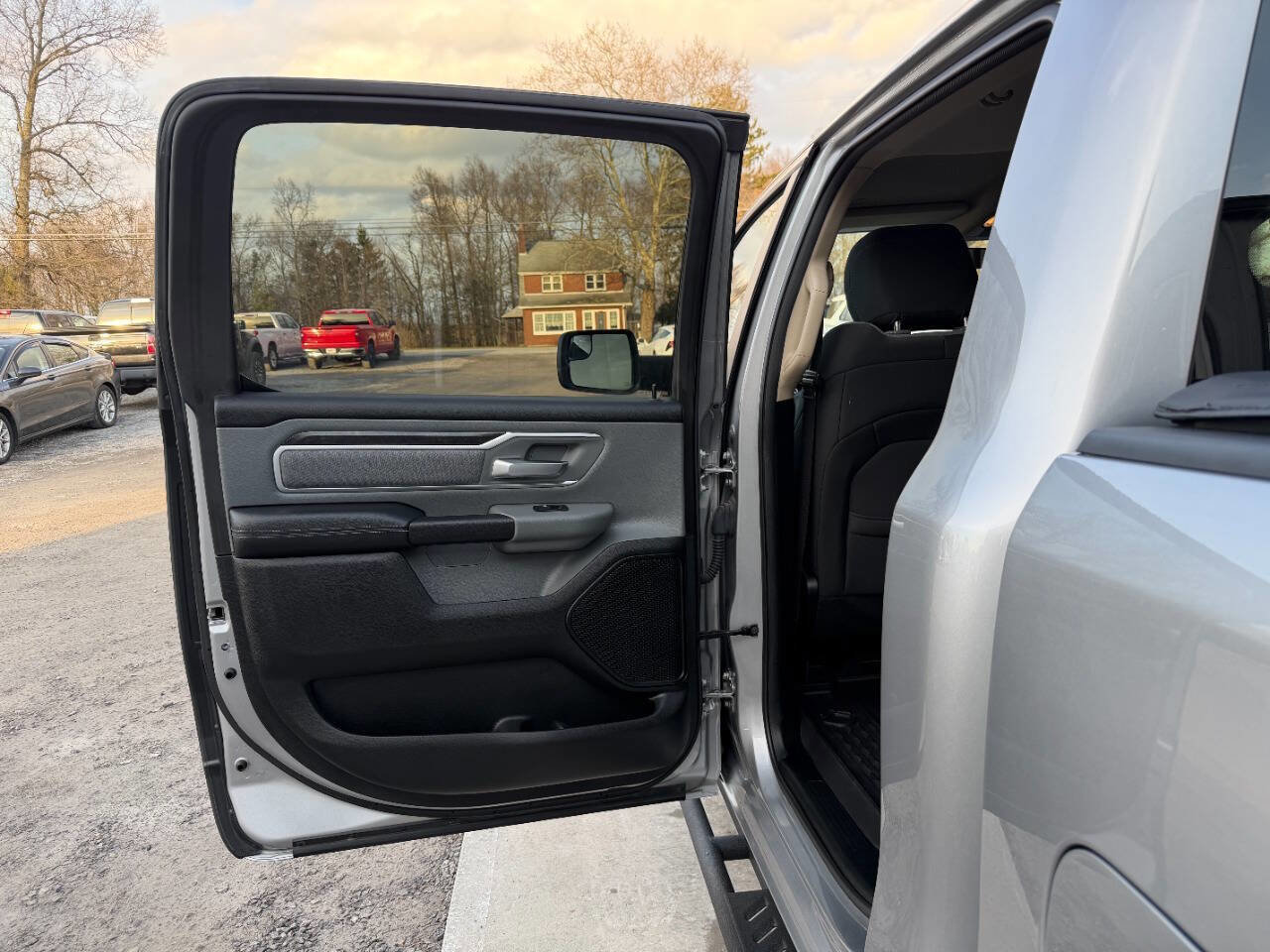Used 2019 RAM 1500 Big Horn image 12