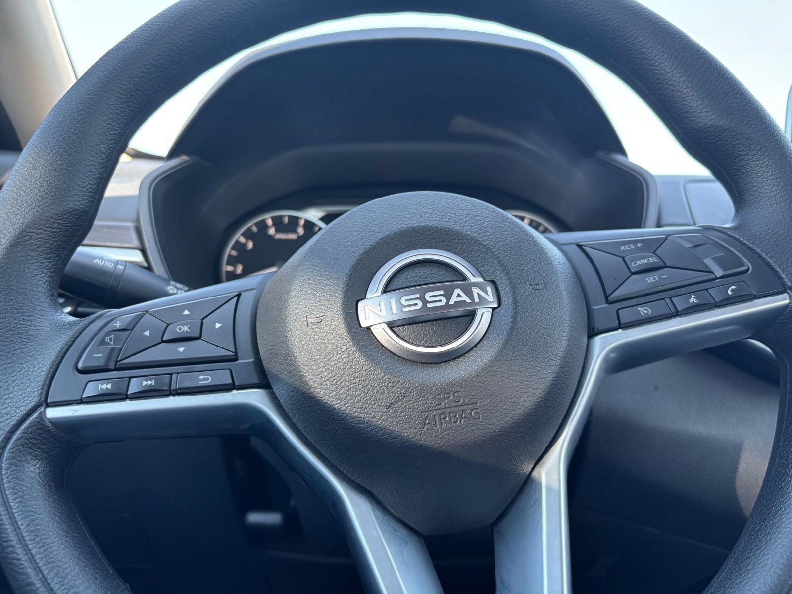 Used 2025 Nissan Altima 2.5 SV FWD image 23
