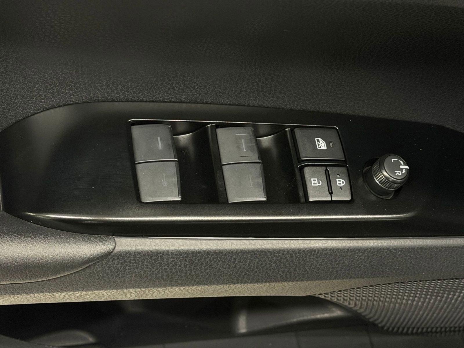 New 2026 Toyota Camry SE image 21