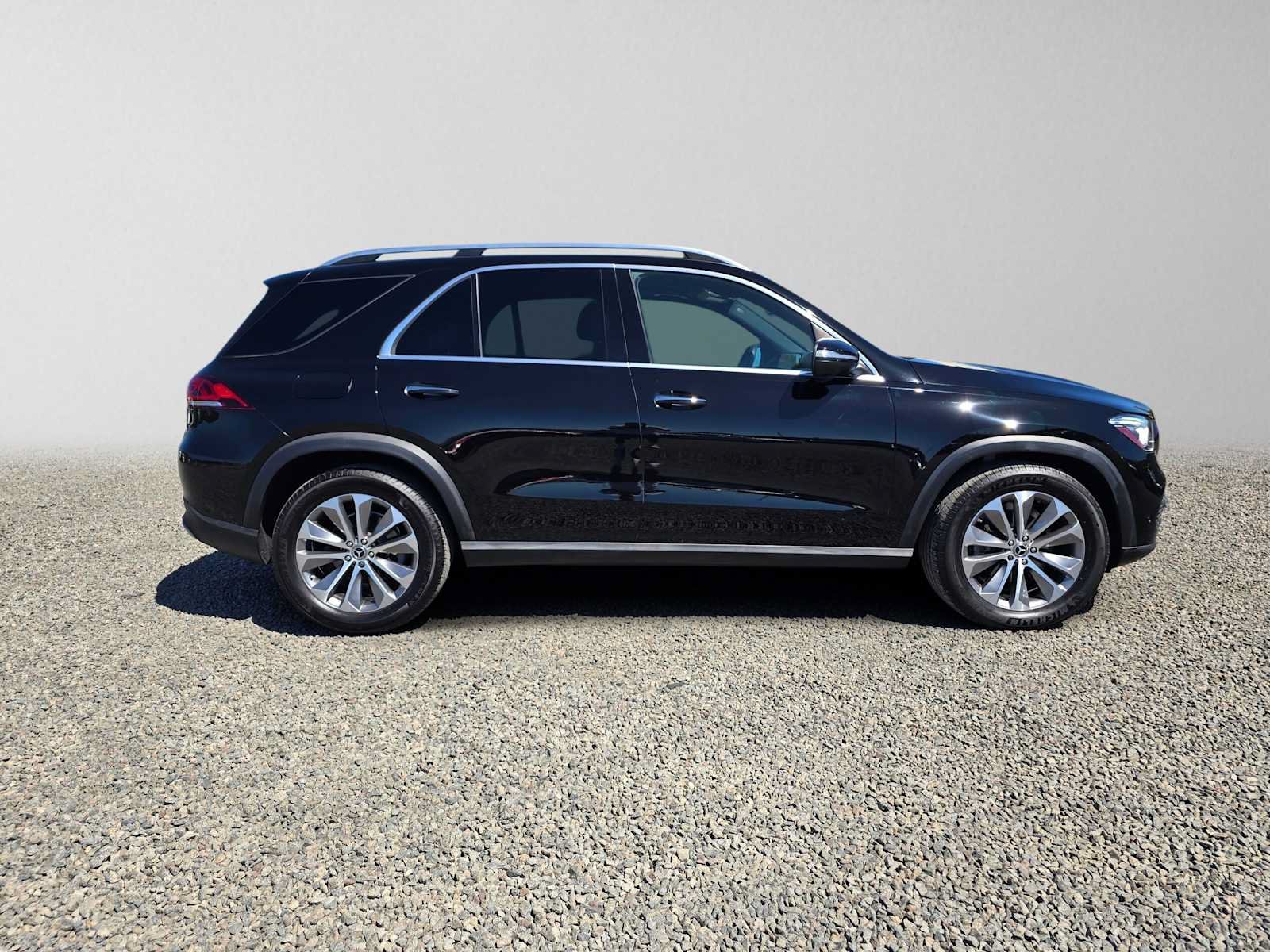 Used 2021 Mercedes-Benz GLE 350 4MATIC image 2