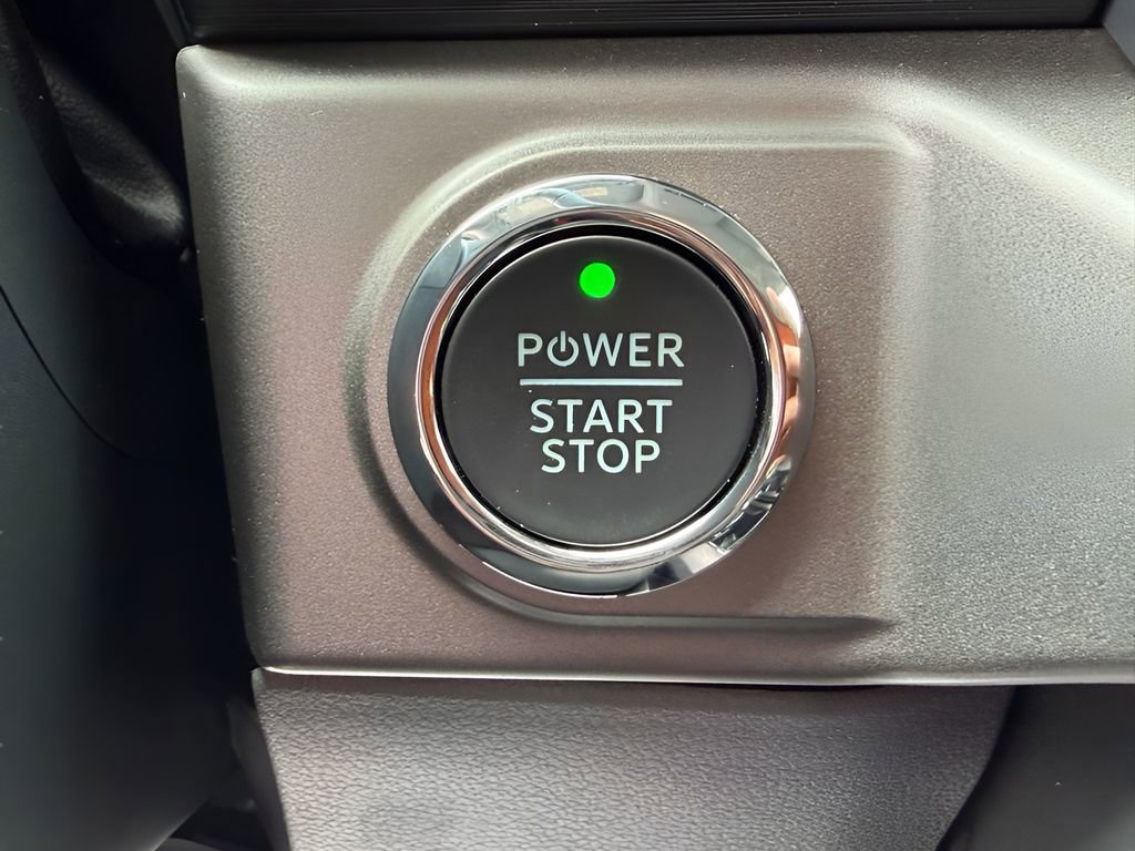 Certified 2025 Ford F150 Lightning XLT AWD/4WD image 20