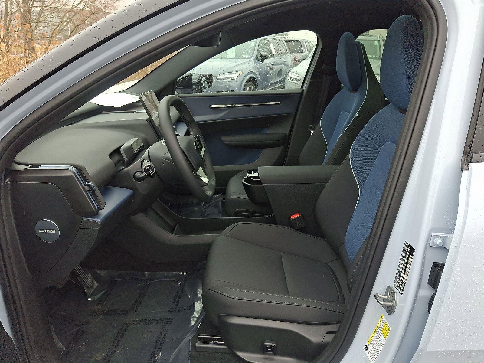 Certified 2025 Volvo EX30 Ultra w/ Protection Package Premier image 14