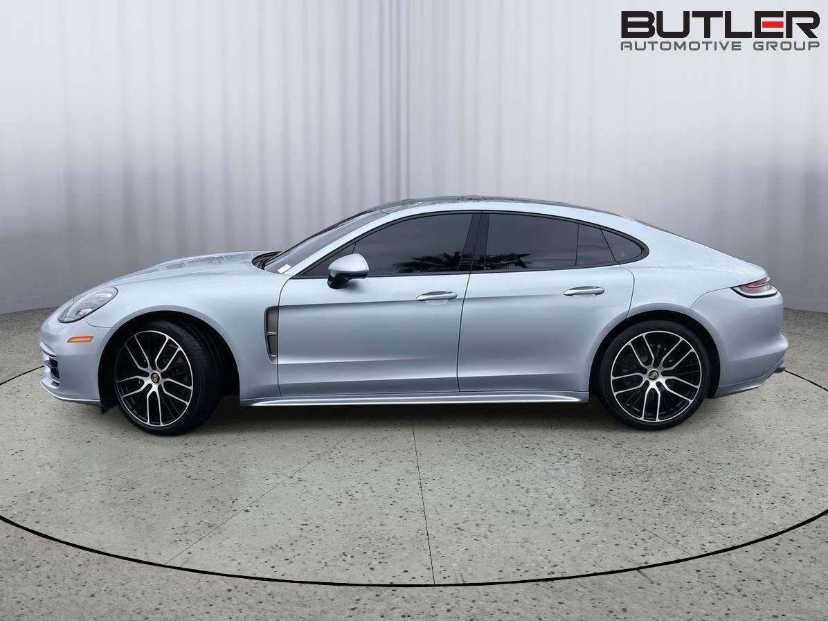 Used 2023 Porsche Panamera Platinum Edition w/ Sportdesign Package RWD image 2