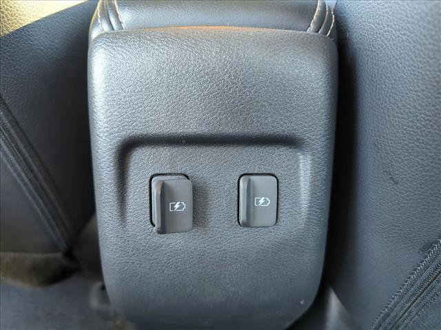 Used 2023 Nissan Kicks SR w/ SR Premium Package image 16