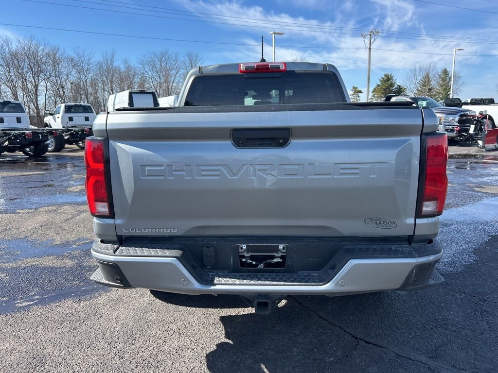 Used 2025 Chevrolet Colorado LT w/ LT Convenience Package image 6