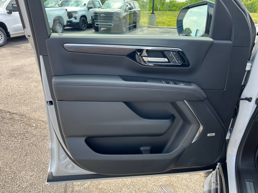 New 2025 Chevrolet Tahoe Premier image 9